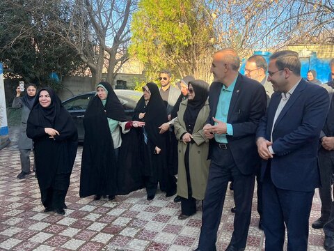 بازدید معاون رئیس‌جمهور در امور زنان و خانواده از مرکز درمان و بازتوانی بانوان همیاران مسیر سبز