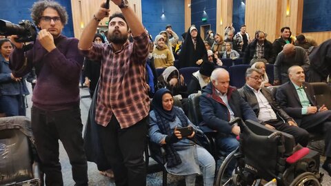 حضور سرپرست بهزیستی فارس در نمایش تئاتر افراد دارای معلولیت