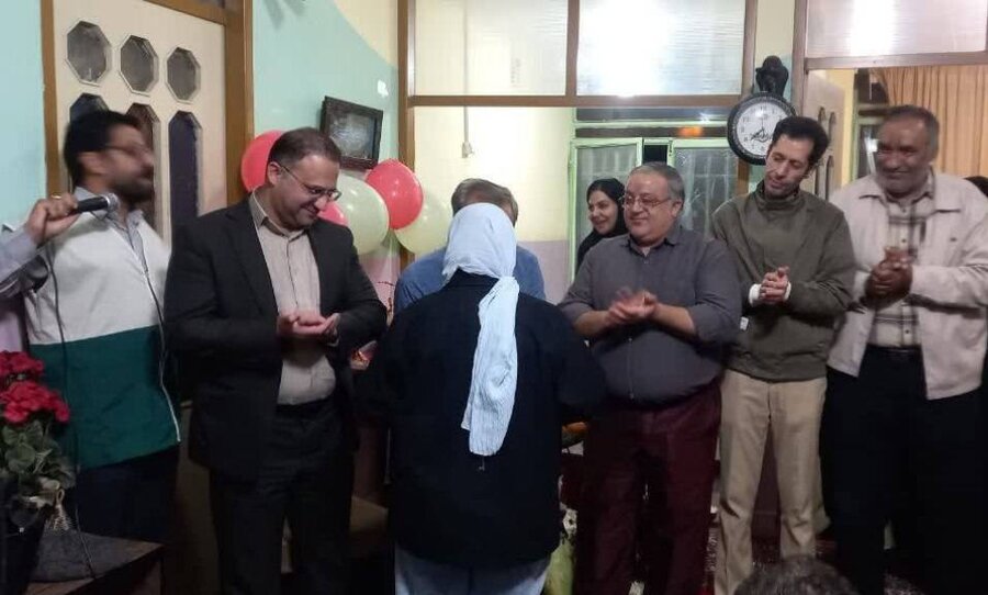 همزمان با شب یلدا و تولد امام محمدباقر (ع ) مراسم جشنی ویژه فرزندان خانه‌های عقیل و آرام بیرجند برگزار گردید