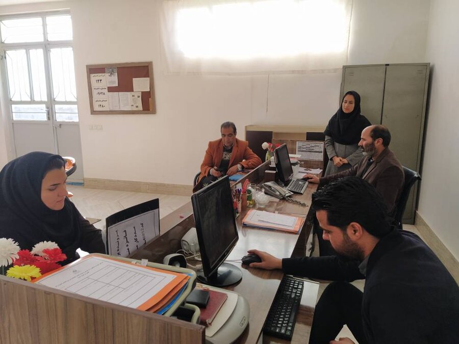 بازدید تیم نظارتی مراکز مثبت زندگی بهزیستی قاینات از مرکز مثبت زندگی شهر اسفدن