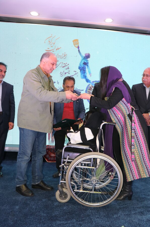 اعلام آراء هیئت داوران هفتمین جشنواره منطقه‌ای تئاتر افراد دارای معلولیت «کویر» ـ کرمان