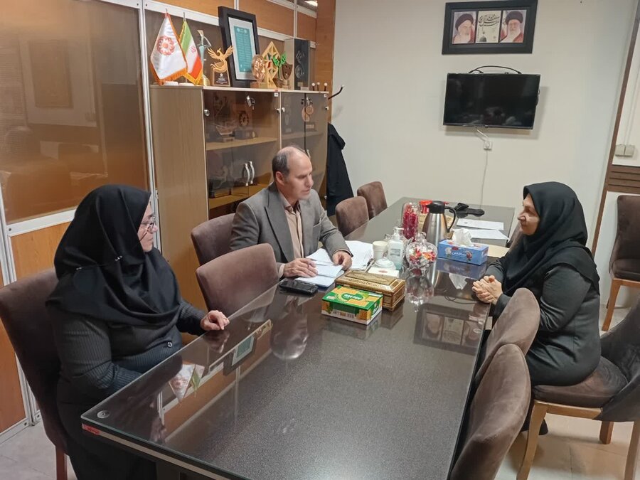 دیدار معاون توانبخشی بهزیستی قم با مدیران کل ستادی برای پیگیری مسائل و اعتبارات معاونت توانبخشی 