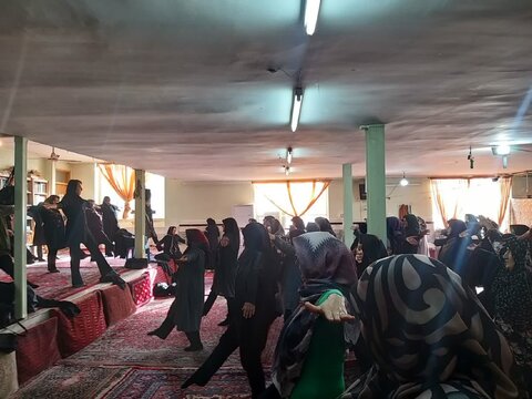 گزارش تصویری | دورهمی شاد سالمندان در محله دره مرادبیگ