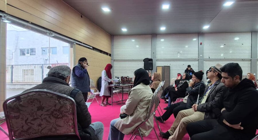 کارگاه آموزشی «تئاتر رادیویی» با حضور احمدرضا جندقی برای علاقه‌مندان در تالار فخرالدین اسعدگرگانی در حال برگزاری است.