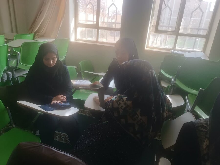 برگزاری دوره‌های آموزشی «تغذیه مناسب برای سالمندان مبتلا به دیابت» و «مهارت‌های زندگی» ویژه زنان سالمند شهر همدان