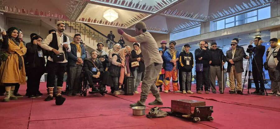 «آشا»؛ پهلوانی که دوباره قد علم می‌کند/ روایت امید و توانمندی در جشنواره تئاتر معلولان کاسپین