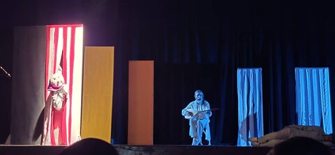 با هم ببینیم | نمایش «لطیف»؛ روایت زندگی سالمندان، عشق و امید