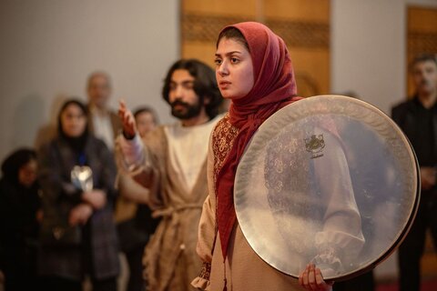 گلستان - نوری در تاریکی