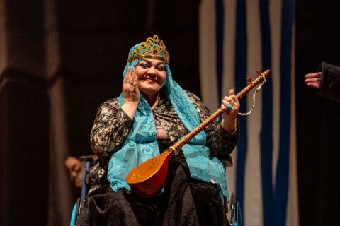 گلستان - لطیف