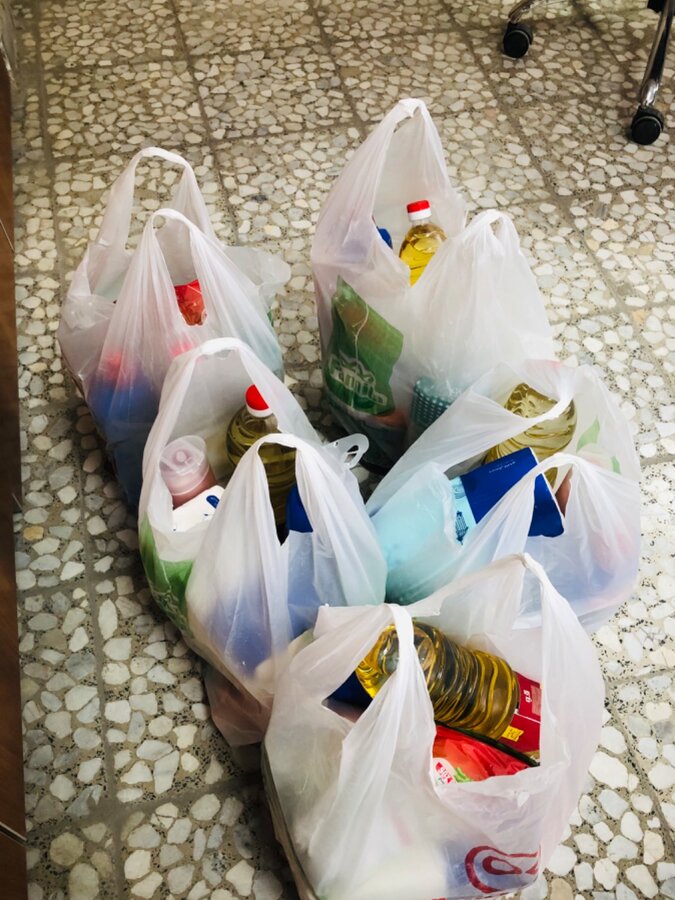 رضوانشهر /اهدای سبد کالا توسط خیر نیک‌اندیش به مددجویان بهزیستی