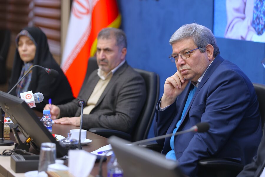 نشست با مراکز