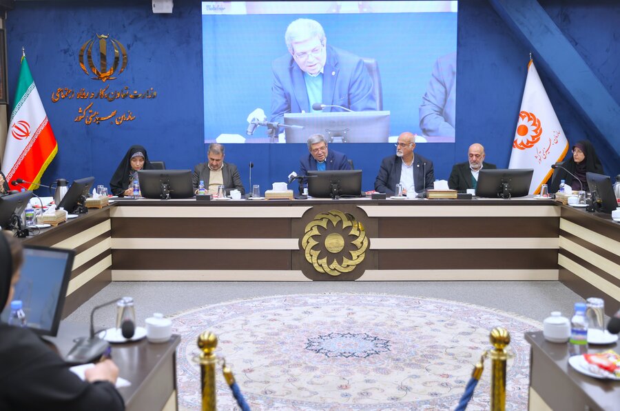 نشست با مراکز