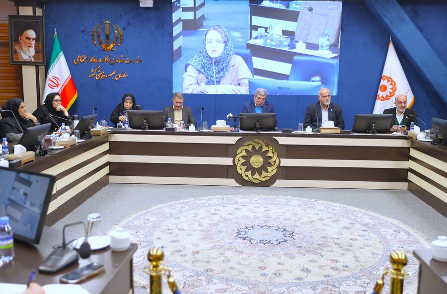 نشست با مراکز