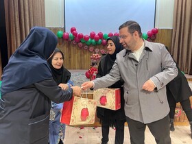 شمیرانات | حضور مدیر کل بهزیستی استان تهران در مراسم شب یلدا در شیرخوارگاه حضرت آمنه(س)                      