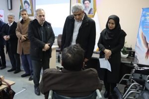 ۳۵ ویلچر برقی تحویل مددجویان مراغه و عجشیر شد