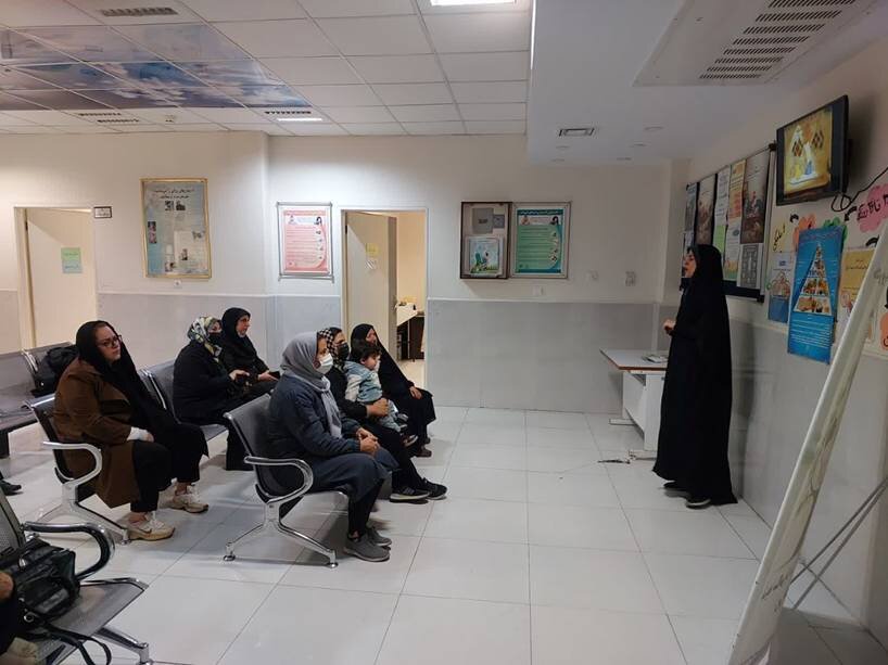 رباط کریم |اجرای دوره آموزشی تغذیه مادران باردار و شیرده نیازمند 