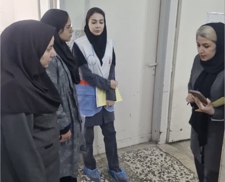 رباط کریم | بازدید کارشناسان شبکه بهداشت و درمان شهرستان از خانه سالمندان مهر