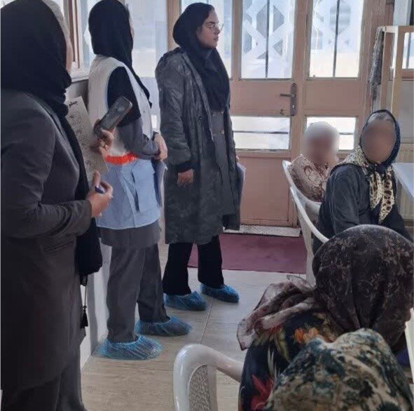 رباط کریم | بازدید کارشناسان شبکه بهداشت و درمان شهرستان از خانه سالمندان مهر