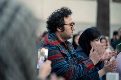 اختتامیه هشتمین جشنواره تئاتر منطقه‌ای افراد دارای معلولیت «کاسپین»؛ درخشش گروه‌های گیلانی در بخش تئاتر خیابانی