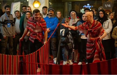 اختتامیه هشتمین جشنواره تئاتر منطقه‌ای افراد دارای معلولیت «کاسپین»؛ درخشش گروه‌های گیلانی در بخش تئاتر خیابانی