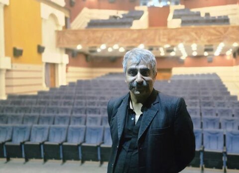 چالش‌های تولید تئاتر «ترنا» در جشنواره معلولان از نگاه کارگردان قمی