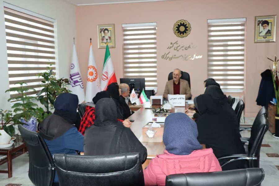 برگزاری جلسه ملاقات عمومی مدیر کل بهزیستی استان مرکزی با جامعه هدف
