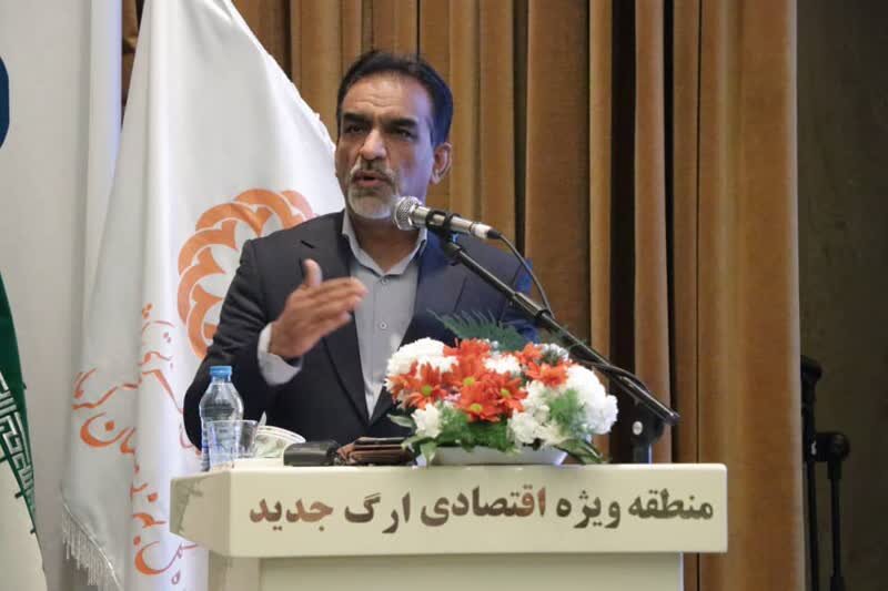 برای کنترل ومهار بحرانهای اجتماعی باید شرایط لازم برای پرورش وارتقاءسطح دانش افراد بومی ومحلی فراهم شود