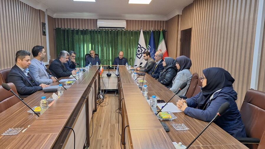 جلسه اداره کل بهزیستی گیلان و بیمه سلامت