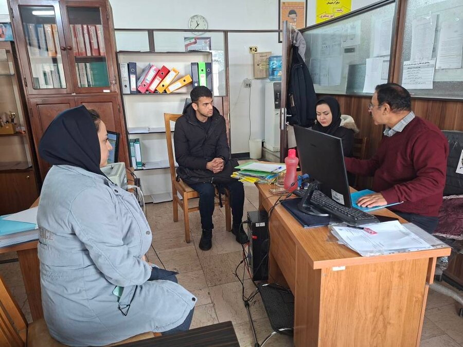 پردیس | برگزاری جلسه توجیهی آموزشی توسط کارشناسان اداره بهزیستی