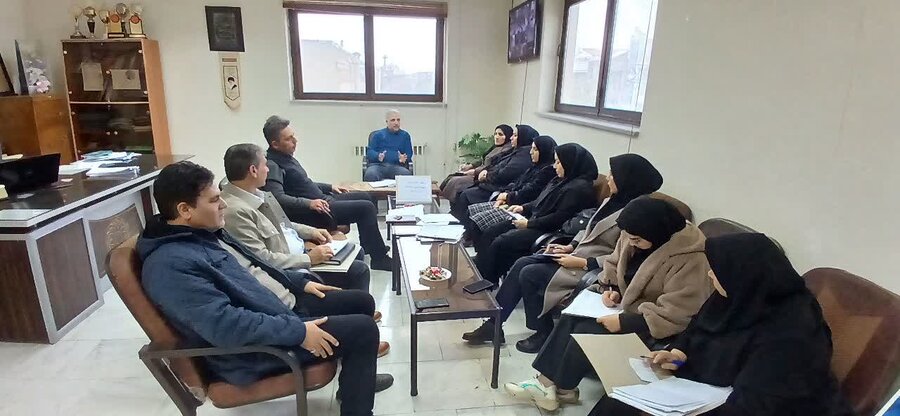 پارس آباد|  تشکیل جلسه بازخوانی دستورالعمل مسکن  و در ادامه کمیته جذب ودیعه مسکن در شهرستان پارس‌آباد