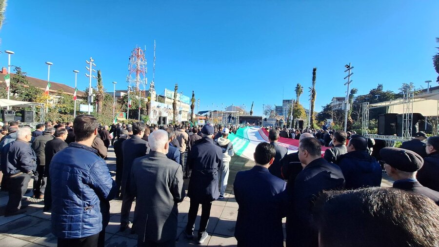 اجتماع مردمی حماسه ۸ دی در گیلان آغاز شد