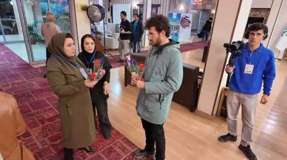 استقبال از گروه‌های نمایشی جشنواره تئاتر منطقه‌ای زاگرس ویژه افراد دارای معلولیت در سنندج