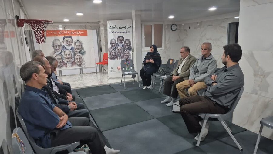 فعالیت دو مرکز «پاتوق مهر و گفتگو» در استان همدان