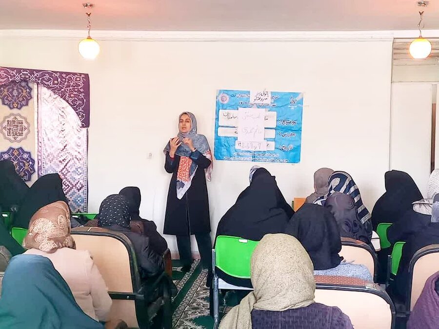 پاتوق مهر و گفتگو همدان میزبان کارگاه طب سنتی ویژه زنان سالمند