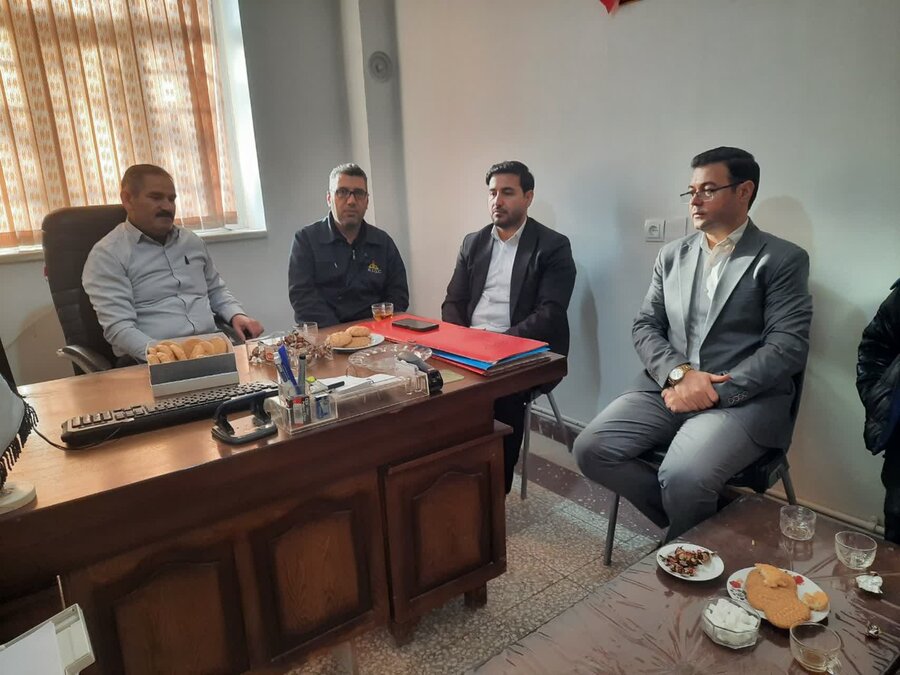 اصلاندوز| جلسه رئیس اداره بهزیستی شهرستان اصلاندوز با رئیس اداره ثبت احوال