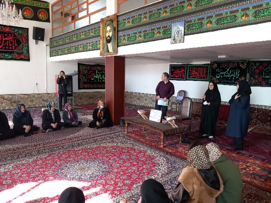 نمین| بازدید رئیس اداره بهزیستی شهرستان نمین از اجرای طرح «خاتم» در روستای قشلاق‌چایی