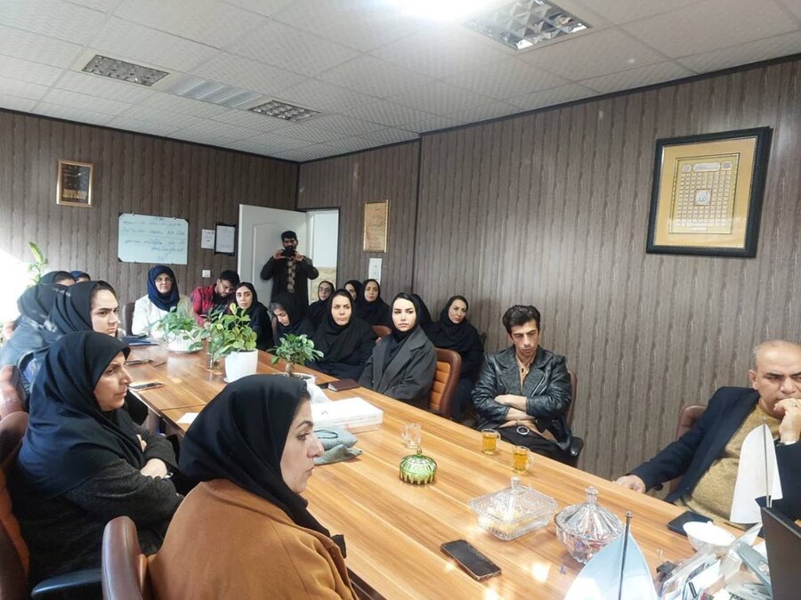 رباط کریم | برگزاری جلسه آموزشی پیامد و بحران کم آبی