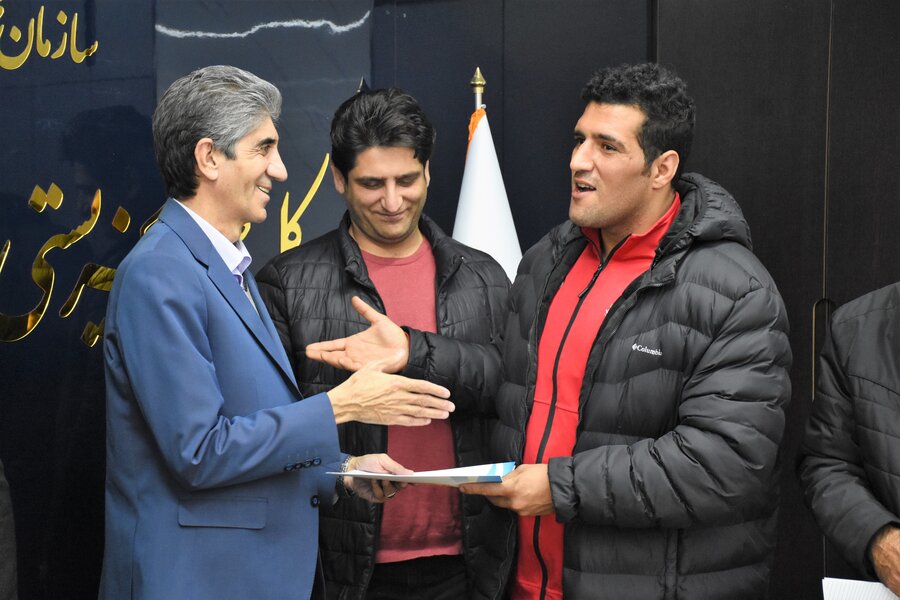 تجلیل از قهرمانان پاراالمپیک