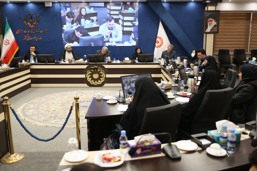 نشست ( گفتگوی نخبگان ) با ریاست سازمان بهزیستی