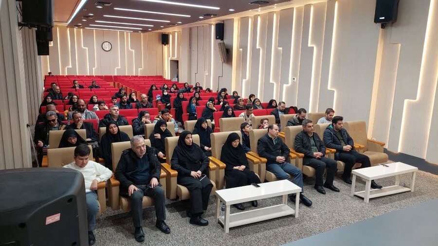 گزارش تصویری | اختتامیه پرشکوه جشنواره «زندگی با قرآن» برگزار شد