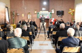 گرامی‌داشت روز پدر در جمع سالمندان مرکز مهرگان