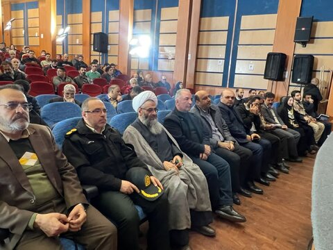 برگزاری میز خدمت و  دومین همایش مجتمع های مسکونی فردیس