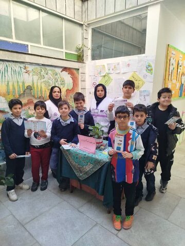 حضور کارشناسان اورژانس اجتماعی بهزیستی کرج در مدرسه ابتدایی آرمان نوین