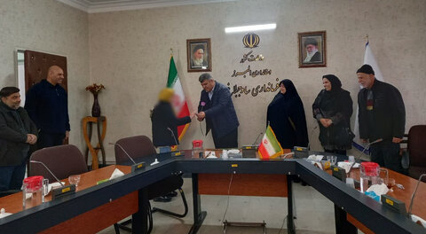 فرماندار ساوجبلاغ؛تکیه‌گاه و پدرانه در کنار خانواده بزرگ بهزیستی