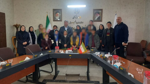 فرماندار ساوجبلاغ؛تکیه‌گاه و پدرانه در کنار خانواده بزرگ بهزیستی