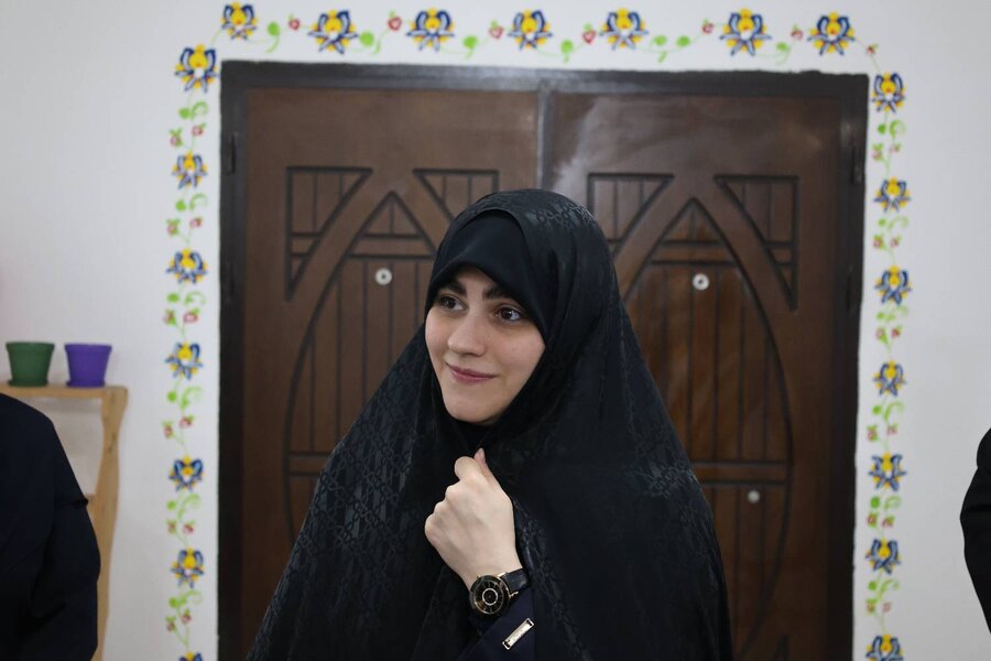 از گفتگوی صمیمانه تا توانمندسازی اجتماعی؛ حضور مشاور معاون رئیس‌جمهور در امور زنان و خانواده در خانه سلامت دختران ساری

 