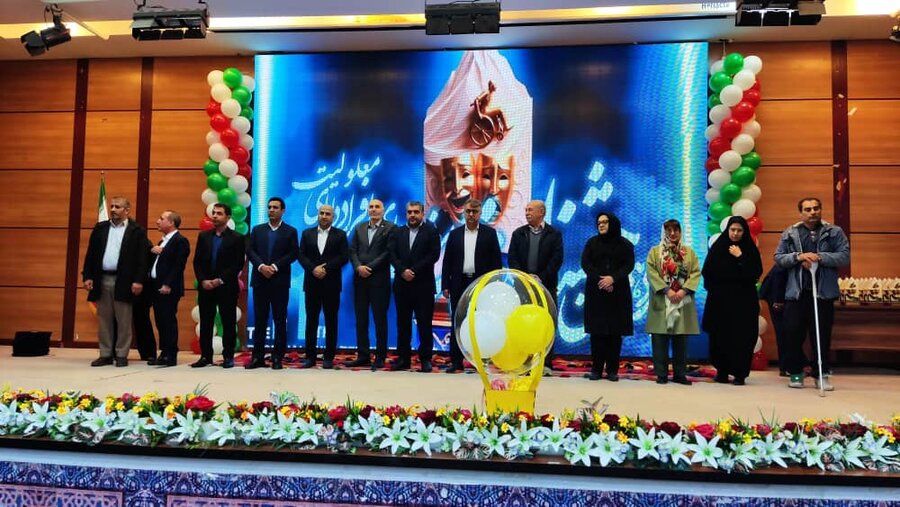 حضور سرپرست بهزیستی فارس در آیین اختتامیه یازدهمین جشنواره منطقه‌ای تئاتر افراد دارای معلولیت خلیج فارس