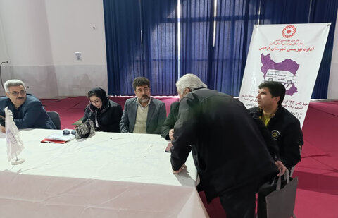 فردیس | میز خدمت برپا شد