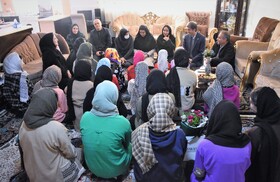 بازدید مدیرکل از مراکز حمایتی در روز پدر