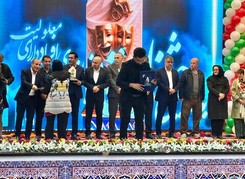 درخشش هنرمندان دارای معلولیت بوشهری در یازدهمین جشنواره تئاتر منطقه‌ای خلیج فارس